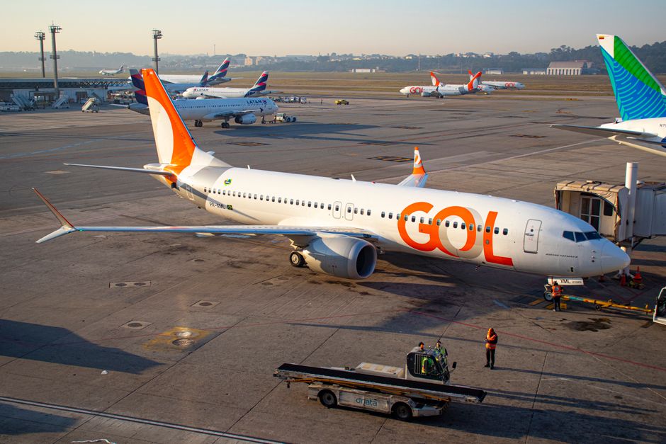 GOL Airlines Boeing 737 preparing for departure at São Paulo Airport in Brazil.
